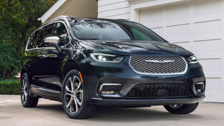 The AWD 2021 Chrysler Pacifica Looks Great And Solves A Major Engineering Problem From 2005